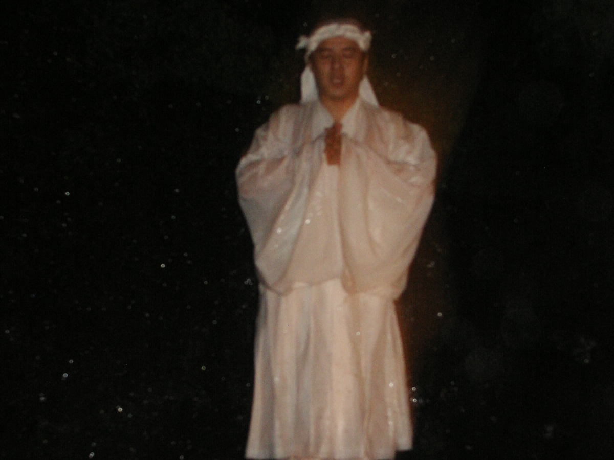 修行している様子